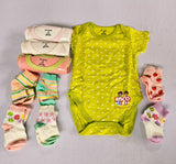 GIFT SET 4 BODYSUITS AND 6 SOCKS